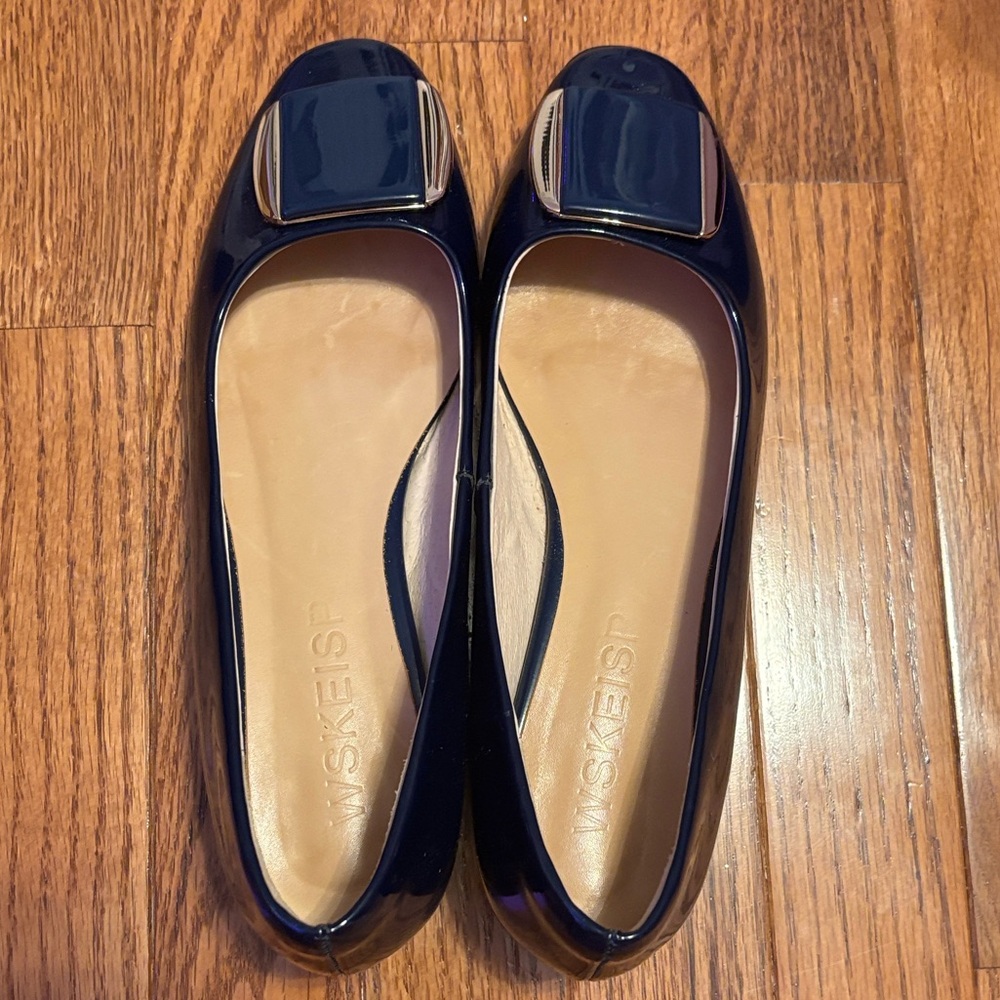 Elegant Navy Blue Women's Flats by
